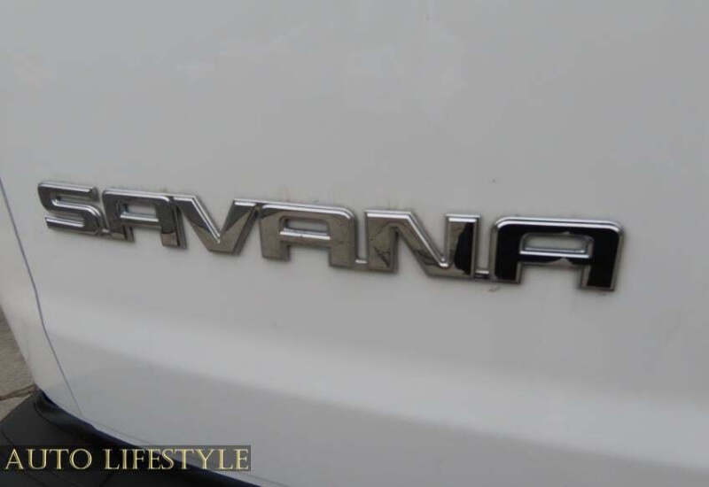 2023 GMC Savana 2500