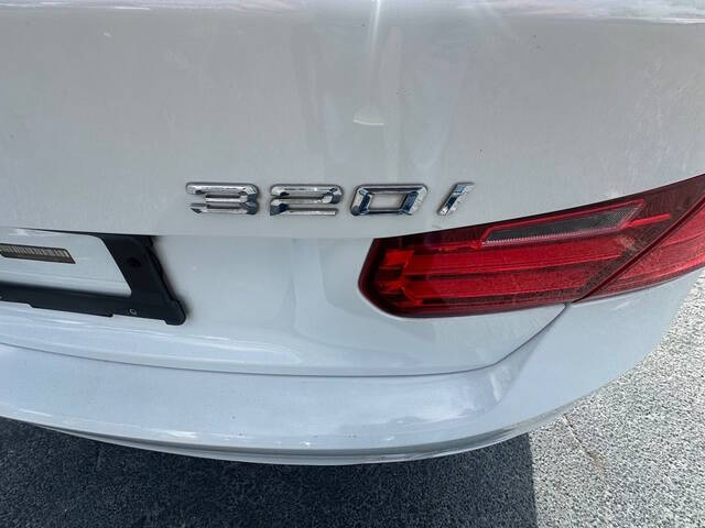 2015 BMW 3 Series 320i