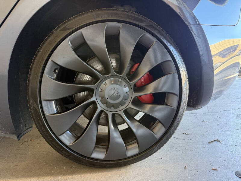 2023 Tesla Model 3 Performance