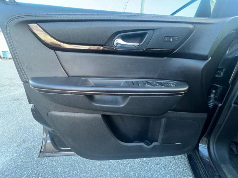 2016 GMC Acadia Denali