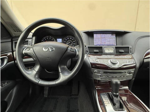 2013 Infiniti M37
