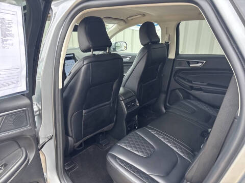 2024 Ford Edge Titanium