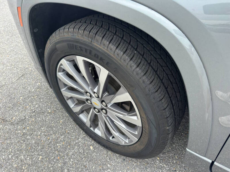 2023 Chevrolet Traverse Premier