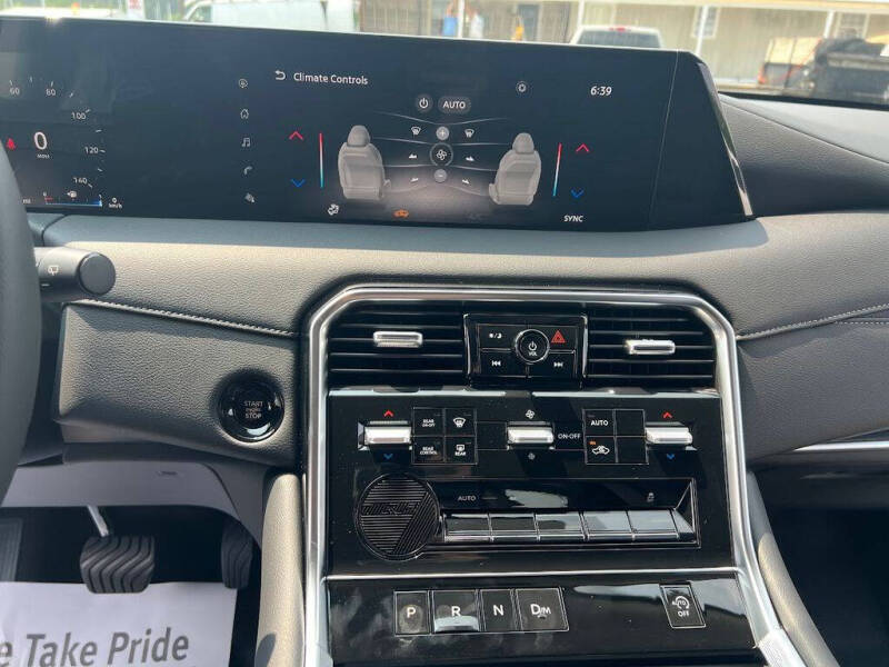 2025 Nissan Armada SV