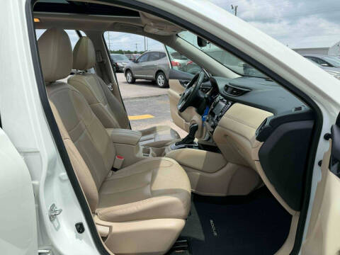2017 Nissan Rogue SL