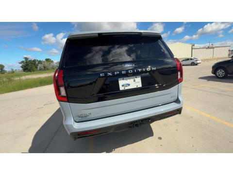 2026 Ford Expedition MAX Active