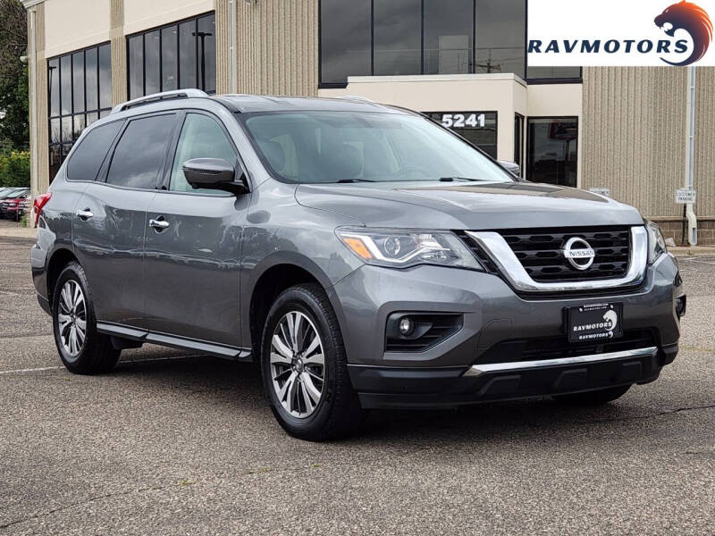 2020 Nissan Pathfinder for sale at RAVMOTORS - CRYSTAL in Crystal MN