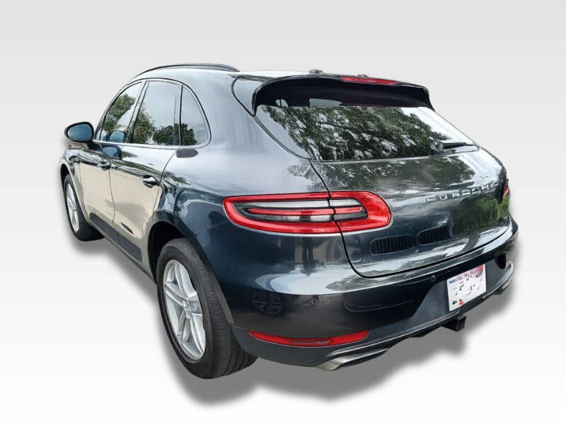 2017 Porsche Macan
