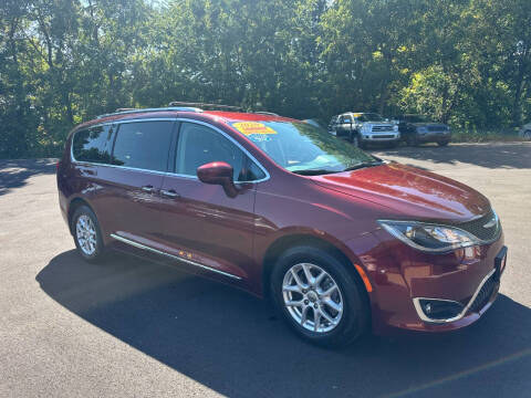 2020 Chrysler Pacifica Touring L