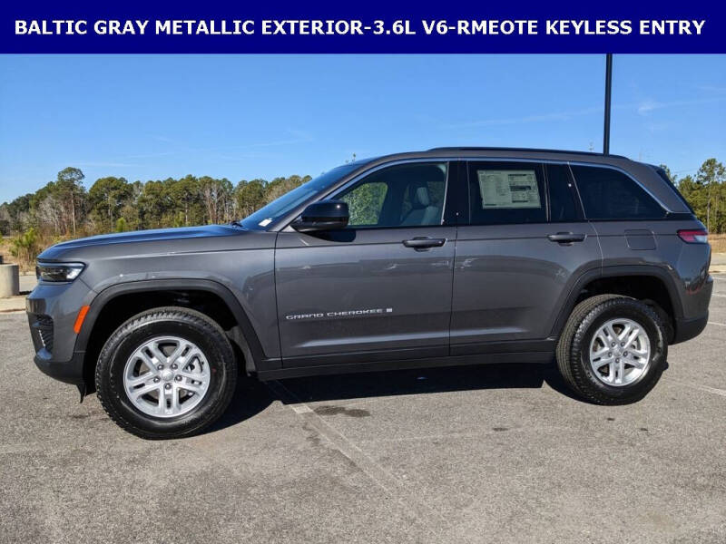 2025 Jeep Grand Cherokee Laredo