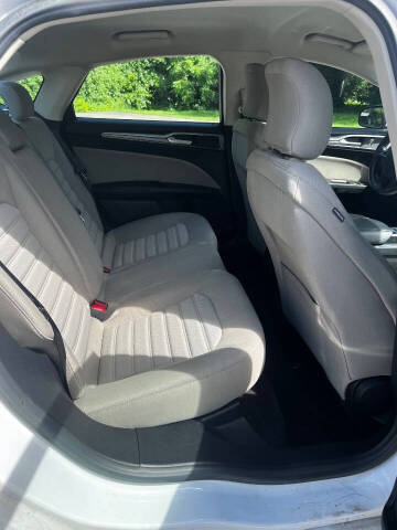 2017 Ford Fusion S
