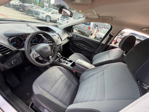 2017 Ford Escape S