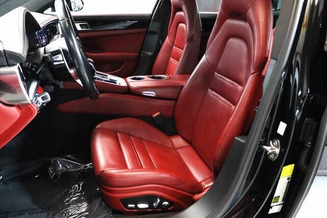 2018 Porsche Panamera 4S