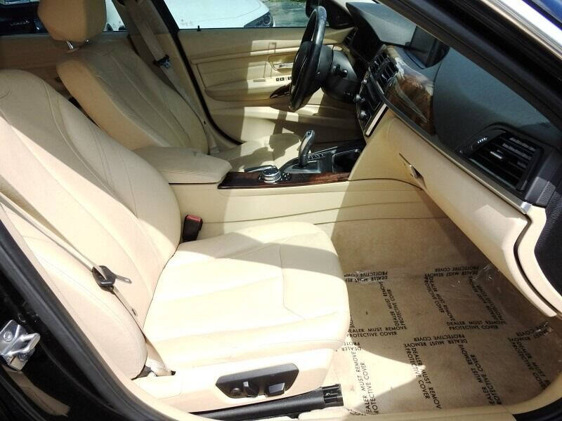 2015 BMW 3 Series  - $18,900