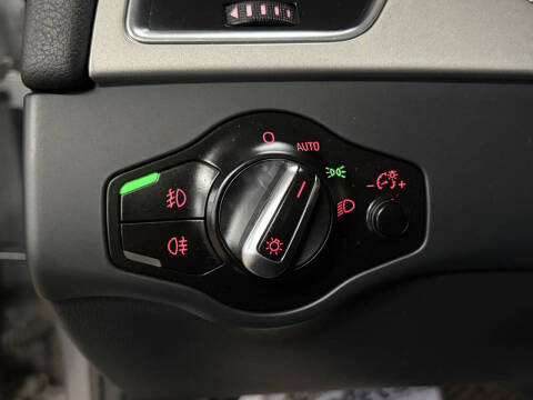 2010 Audi A4 2.0T quattro Premium Plus