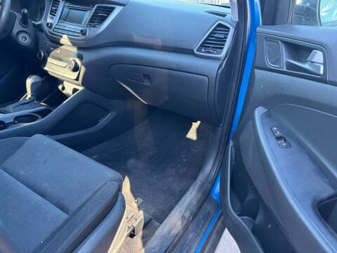 2016 Hyundai Tucson SE