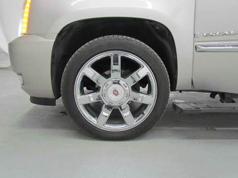 2009 Cadillac Escalade ESV for sale at MGM Auto in San Antonio, TX