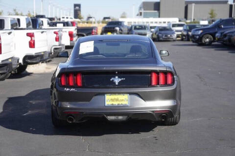 2016 Ford Mustang V6