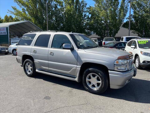 2004 GMC Yukon for sale at steve and sons auto sales in Happy Valley OR