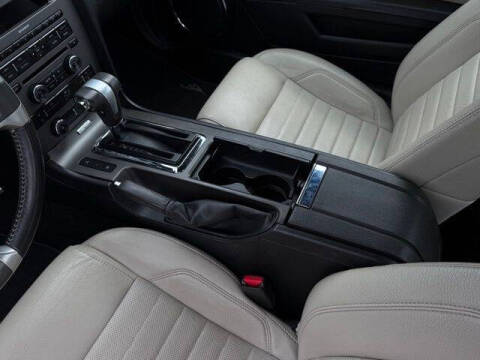 2012 Ford Mustang V6 Premium