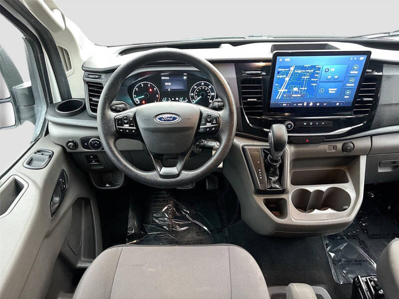 2023 Ford Transit 350 XLT