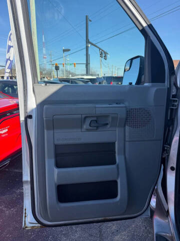 2014 Ford E-Series E-150