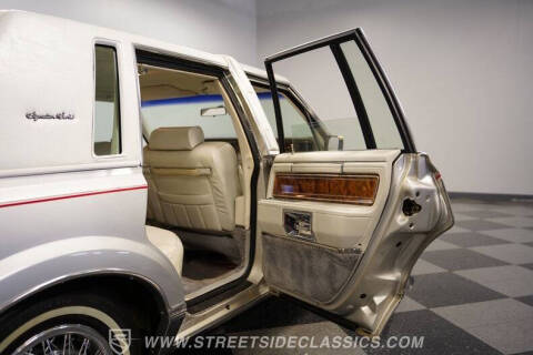 1984 Lincoln Town Car