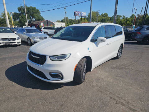 2022 Chrysler Pacifica Hybrid Touring L