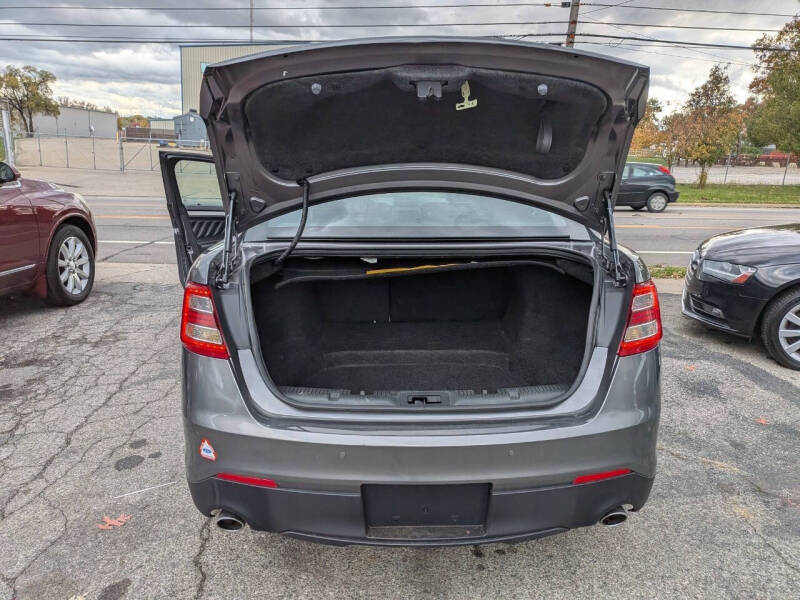 2014 Ford Taurus SEL