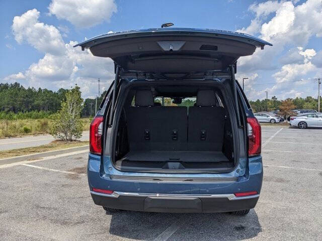 2025 GMC Yukon Elevation
