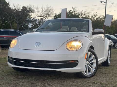 2013 Volkswagen Beetle Convertible for sale at Cash Car Outlet in Mckinney TX