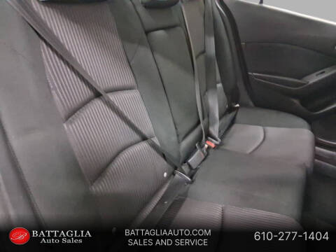 2015 Mazda MAZDA3 i Touring