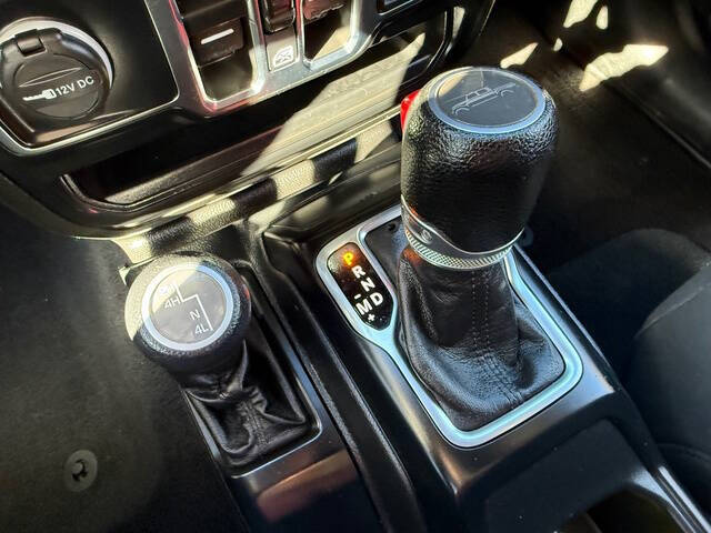 2022 Jeep Gladiator Sport S