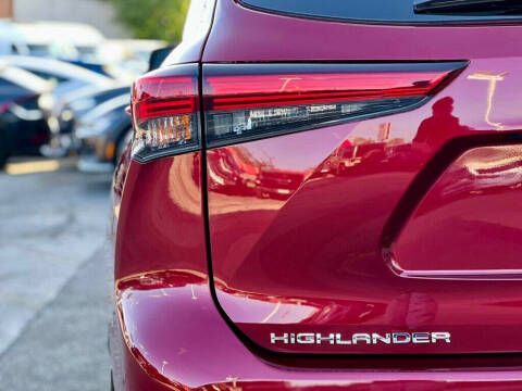 2021 Toyota Highlander Hybrid XLE