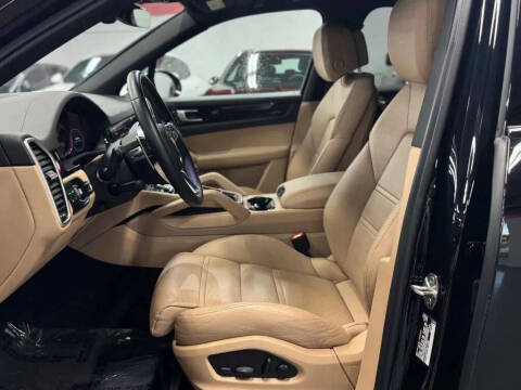 2023 Porsche Cayenne
