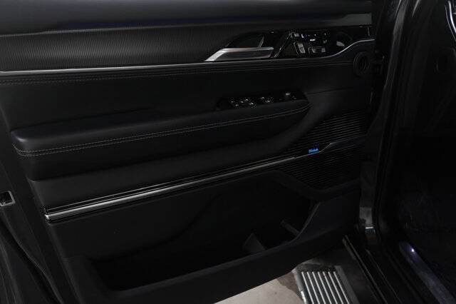 2022 Jeep Grand Wagoneer Obsidian