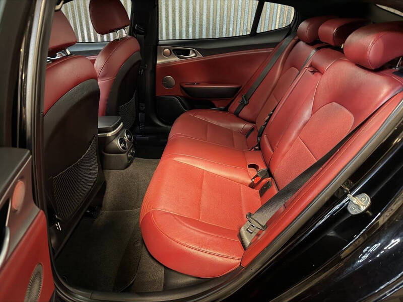 2018 Kia Stinger GT1