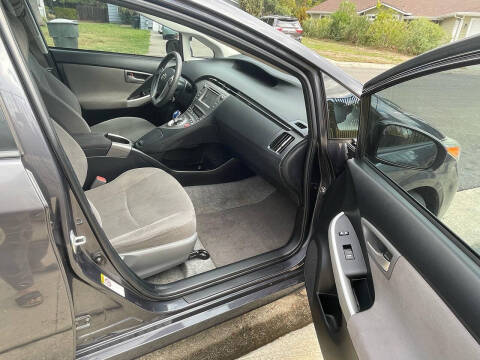 2014 Toyota Prius Two