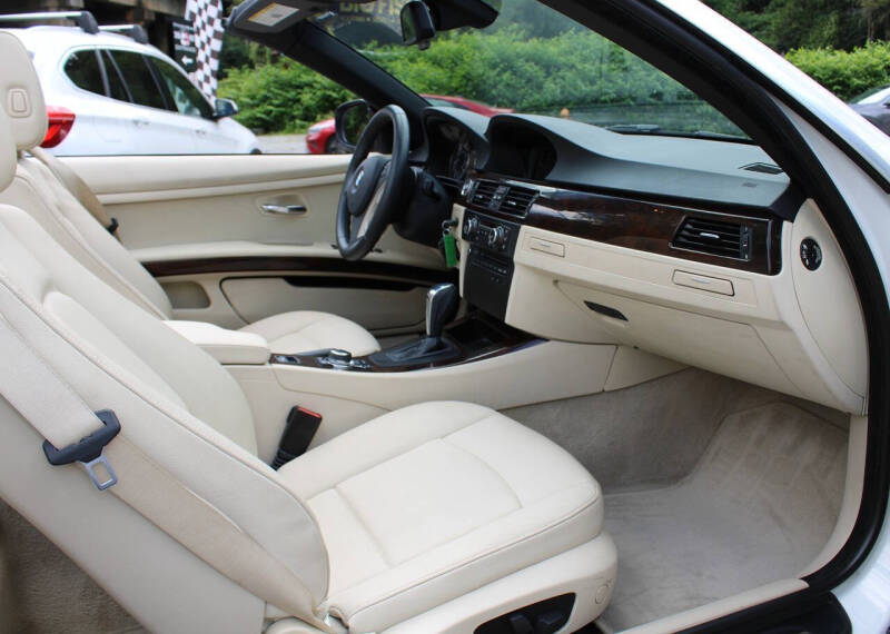 2012 BMW 3 Series 328i