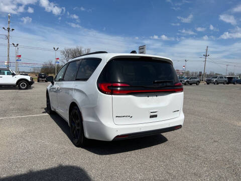 2025 Chrysler Pacifica Limited