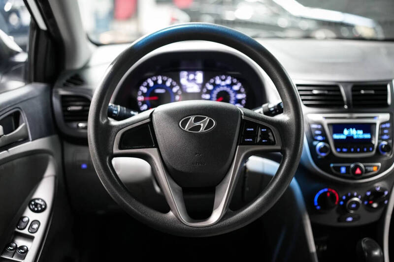 2016 Hyundai Accent SE
