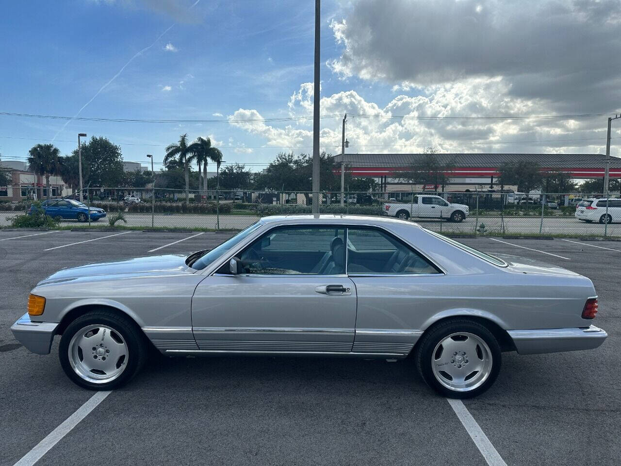 1985 Mercedes-Benz 500-Class  - $17,900