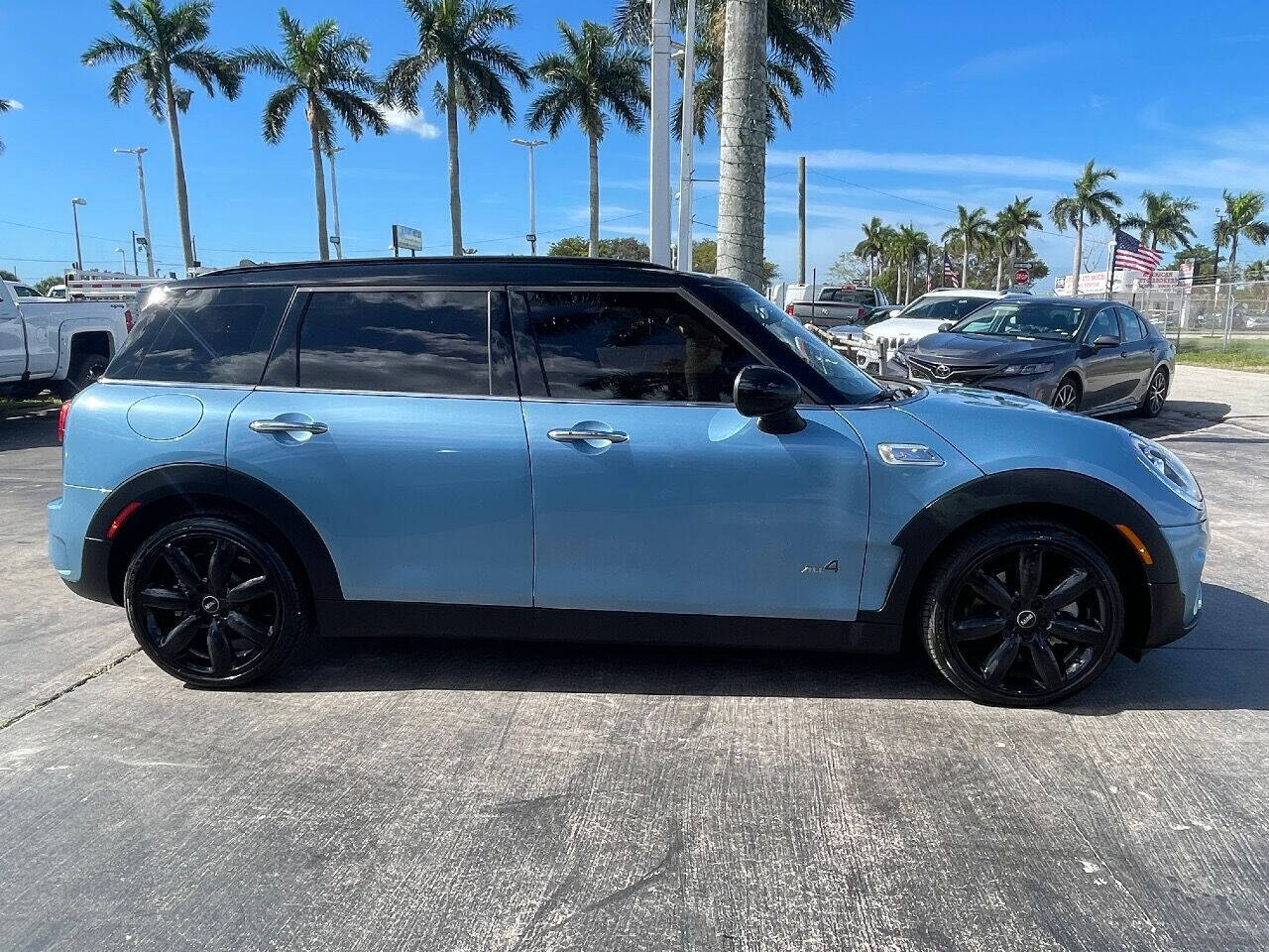 2019 MINI Clubman Hatchback - $22,900