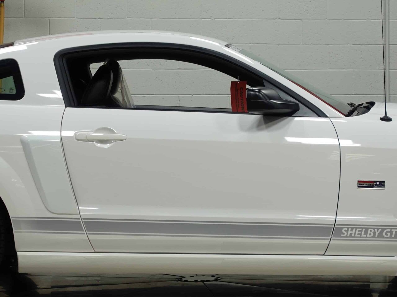 2007 Ford Mustang 40