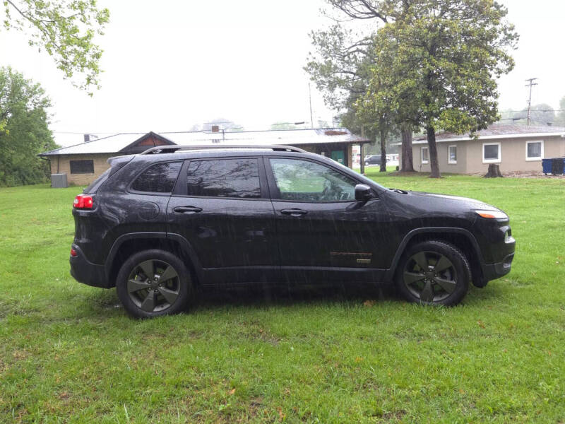 Image 2 of 2016 Jeep Cherokee Latitude 75th Anniversary
