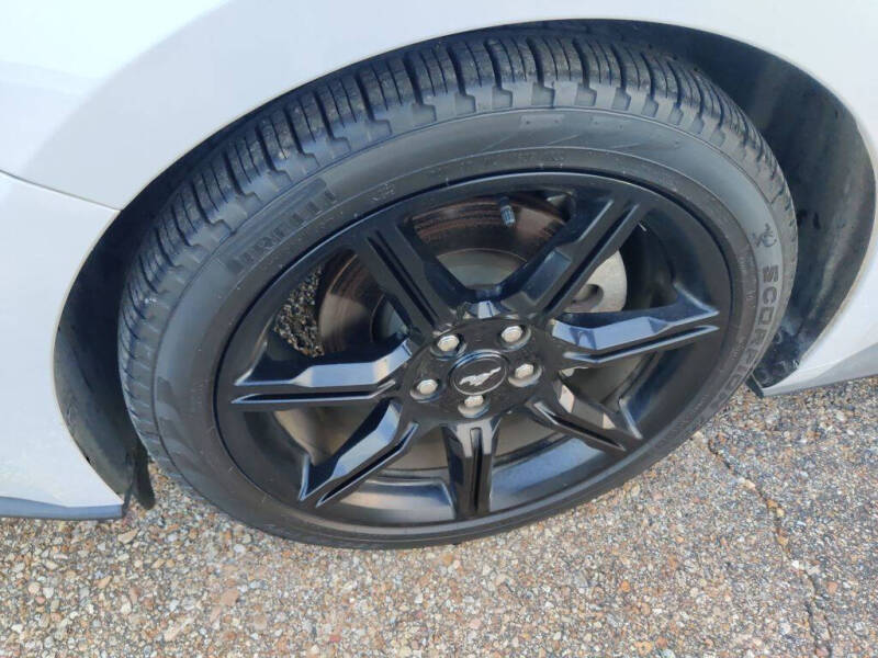 2020 Ford Mustang EcoBoost