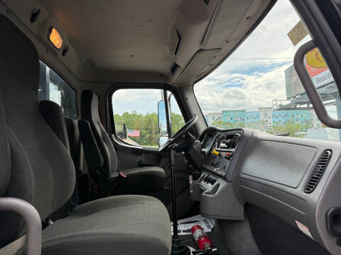 2015 Freightliner M2 112