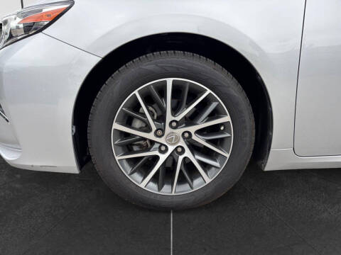2017 Lexus ES 350