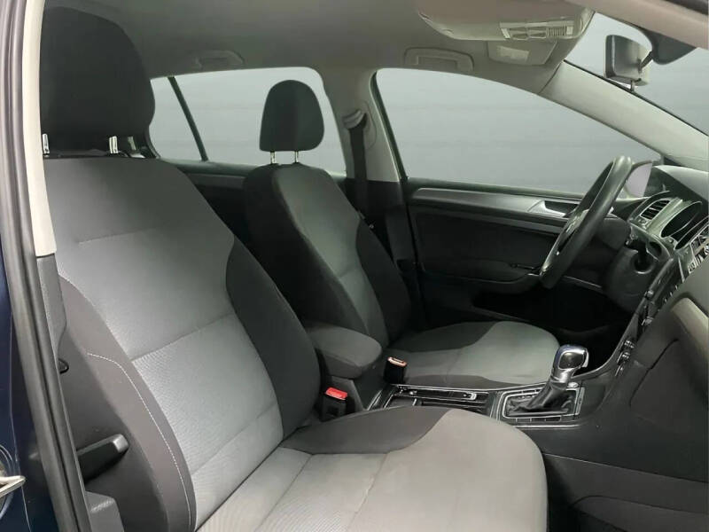 2016 Volkswagen e-Golf SE