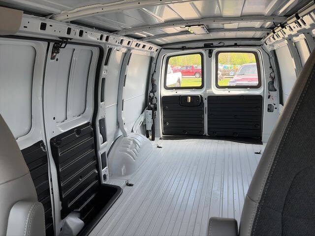 2026 Chevrolet Express 2500